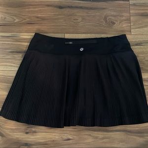 Lululemon pleat to street skirt